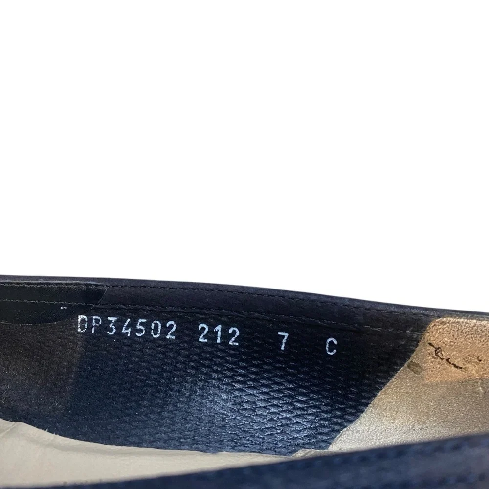 Salvato Ferragamo Black Pebbled Round Toe Flats Sz 7